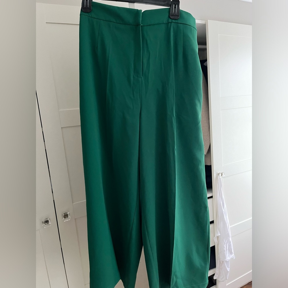 Commence pants. Spring green. Size Large.